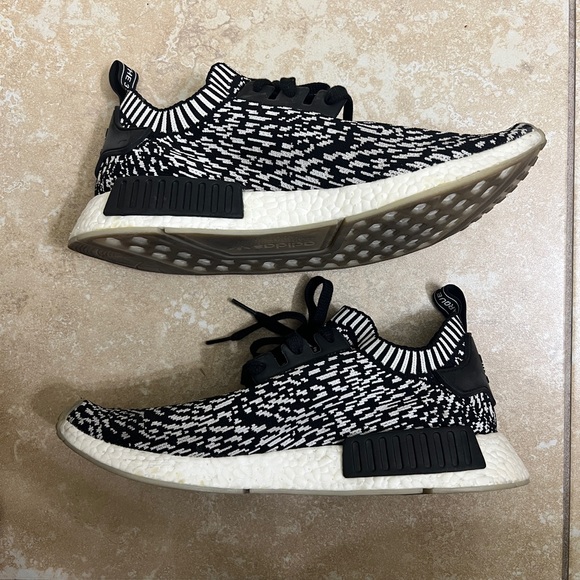 Adidas NMD R1 Primeknit 'Zebra' Size 11 - Picture 3 of 7
